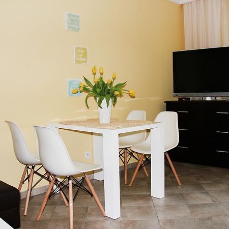 Smm Apartament Gryf Morskie Oko Мендзыздрое Экстерьер фото